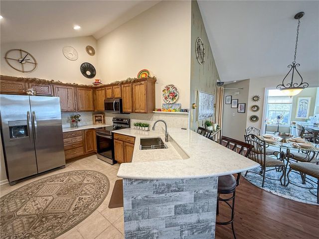 3053 Kensington Ct, Connoquenessing Twp, PA 16053