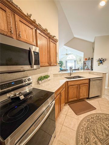 3053 Kensington Ct, Connoquenessing Twp, PA 16053