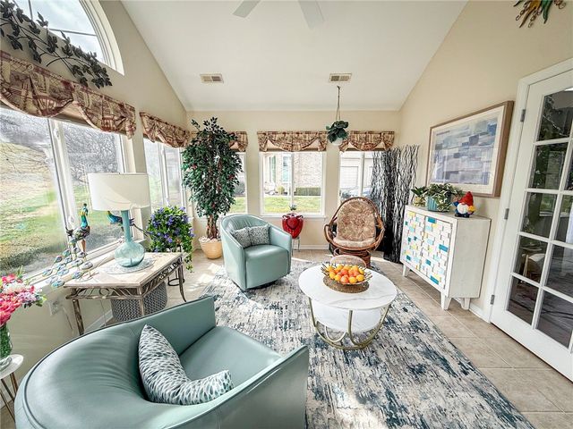 3053 Kensington Ct, Connoquenessing Twp, PA 16053