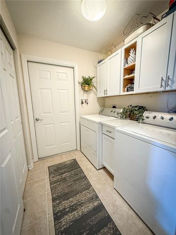 3053 Kensington Ct, Connoquenessing Twp, PA 16053