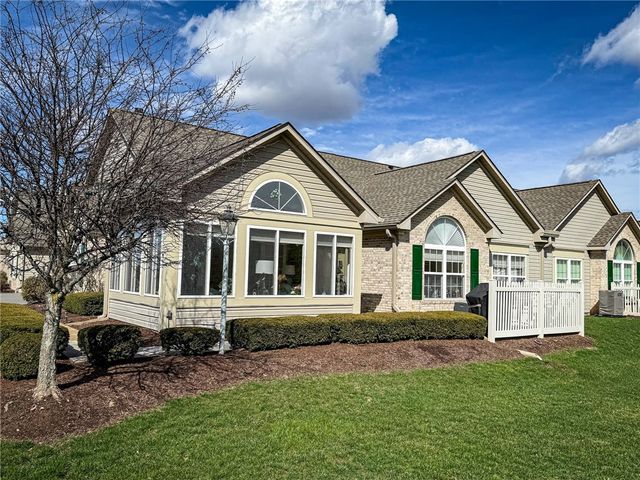 3053 Kensington Ct, Connoquenessing Twp, PA 16053