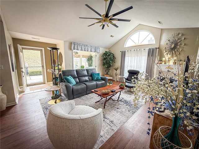 3053 Kensington Ct, Connoquenessing Twp, PA 16053