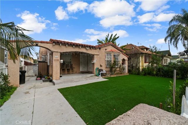 1267 E 56th Street, Los Angeles, CA 90011