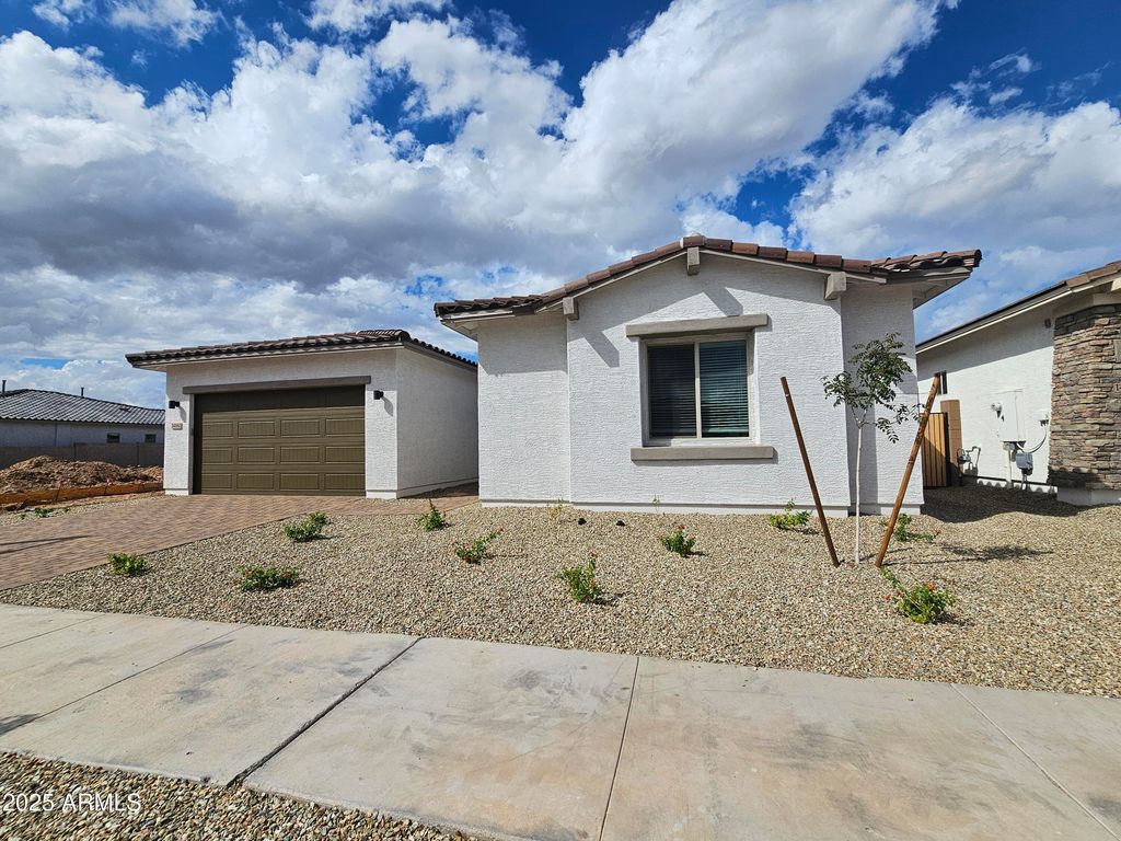 14180 W SOFT WIND Circle, Surprise, AZ 85387