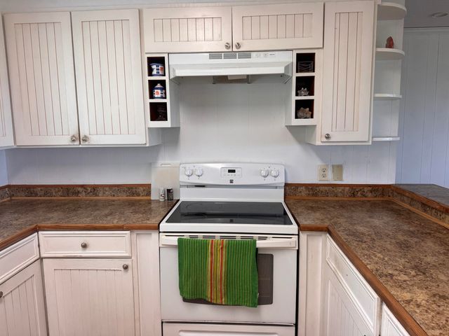 1904 Palmetto Boulevard, Edisto Island, SC 29438