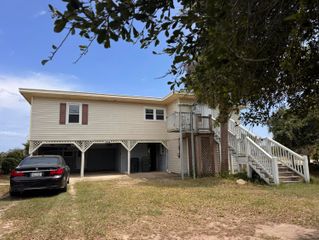 1904 Palmetto Boulevard, Edisto Island, SC 29438