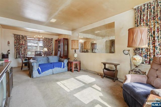 261 Idaho Street, Paramus, NJ 07652