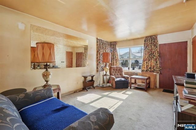 261 Idaho Street, Paramus, NJ 07652