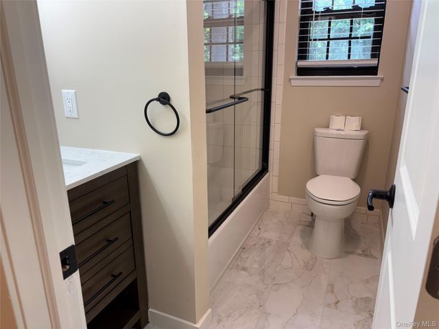 452 Somerset Drive F, Pearl River, NY 10965