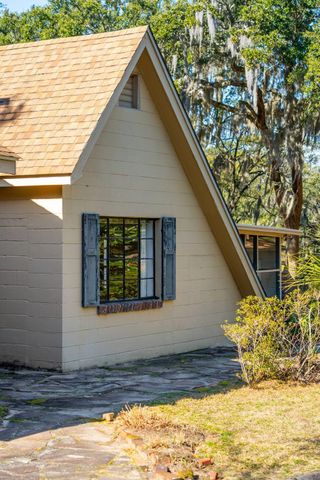 2000 Minott Street, Charleston, SC 29412