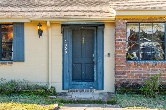 2000 Minott Street, Charleston, SC 29412