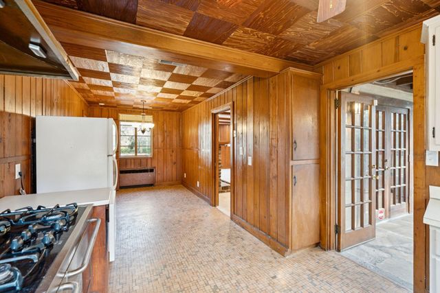 2000 Minott Street, Charleston, SC 29412