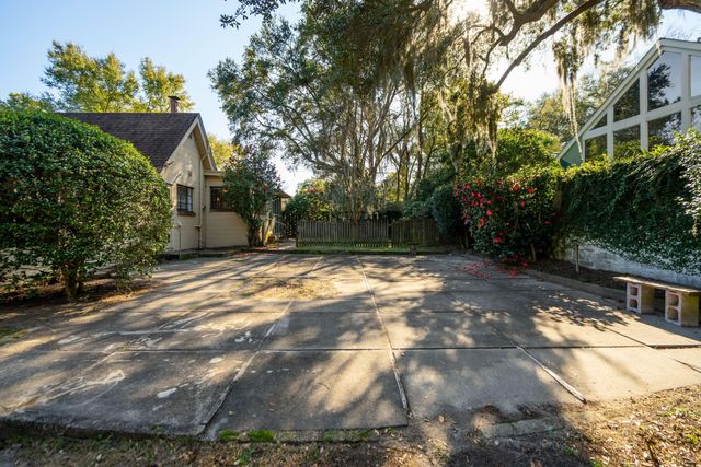 2000 Minott Street, Charleston, SC 29412