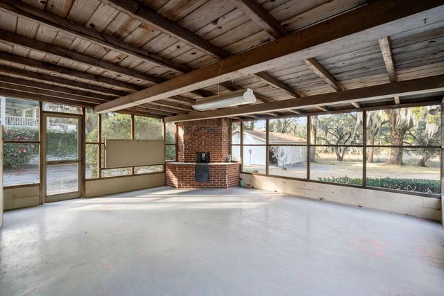 2000 Minott Street, Charleston, SC 29412