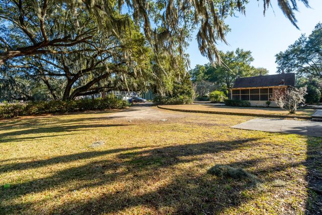 2000 Minott Street, Charleston, SC 29412