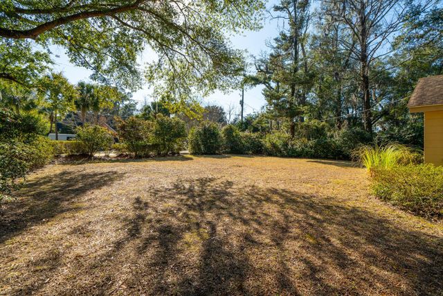 2000 Minott Street, Charleston, SC 29412