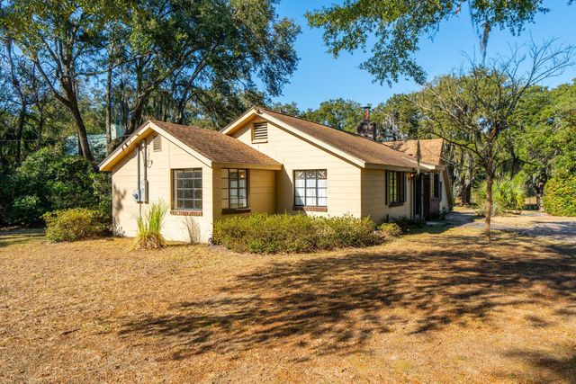 2000 Minott Street, Charleston, SC 29412