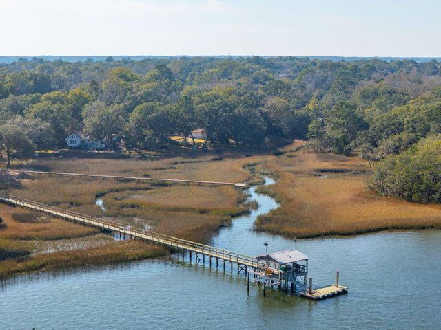 2000 Minott Street, Charleston, SC 29412