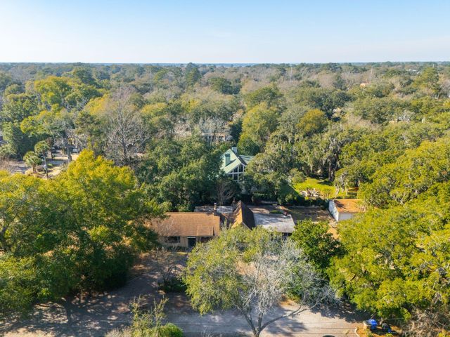 2000 Minott Street, Charleston, SC 29412