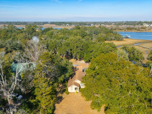 2000 Minott Street, Charleston, SC 29412