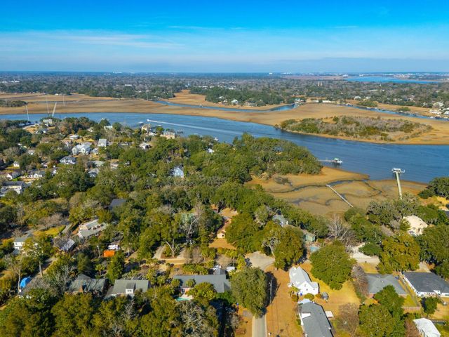 2000 Minott Street, Charleston, SC 29412