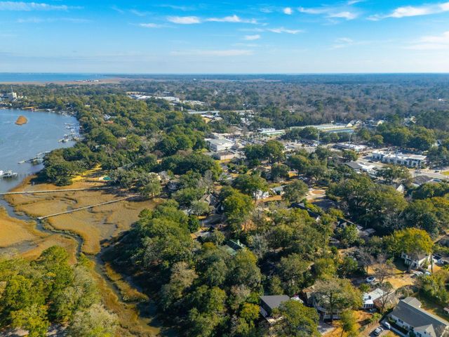 2000 Minott Street, Charleston, SC 29412