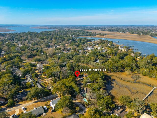 2000 Minott Street, Charleston, SC 29412
