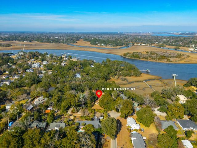 2000 Minott Street, Charleston, SC 29412