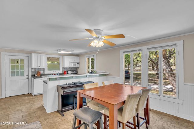 102 Ned Lane, Swansboro, NC 28584