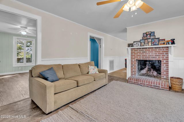 102 Ned Lane, Swansboro, NC 28584