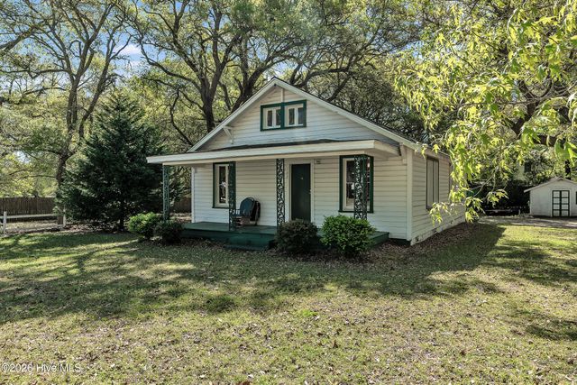 102 Ned Lane, Swansboro, NC 28584