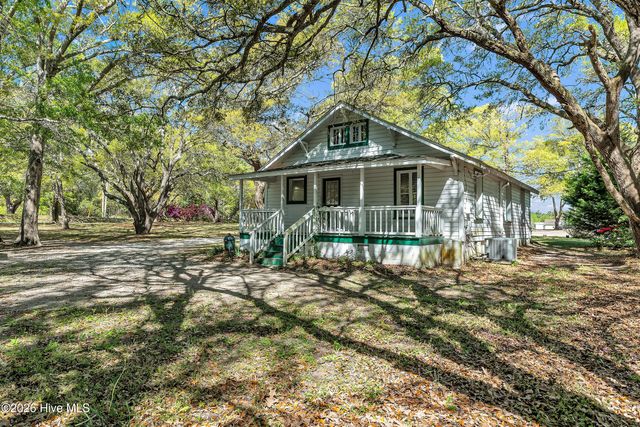 102 Ned Lane, Swansboro, NC 28584