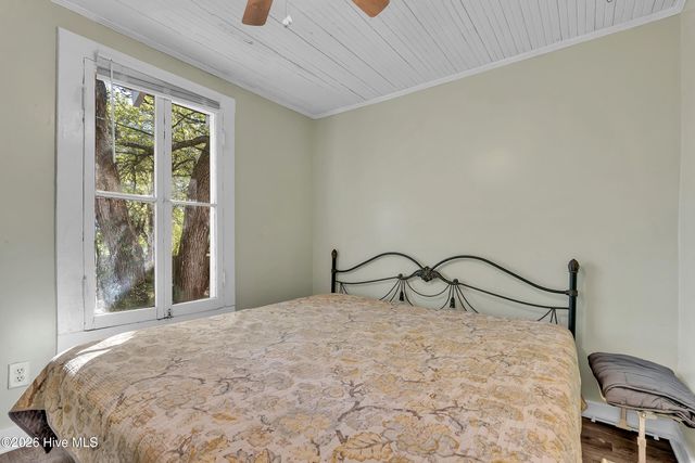 102 Ned Lane, Swansboro, NC 28584