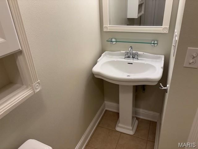 909 Saddle Spur Rd, Dexter, MO 63841