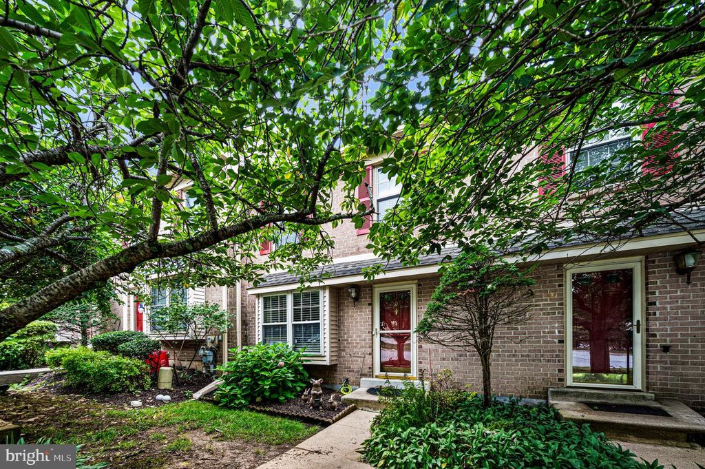 604 SHROPSHIRE DR, WEST CHESTER, PA 19382 — exterior