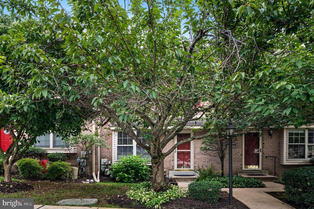604 SHROPSHIRE DR, WEST CHESTER, PA 19382 — photo 2
