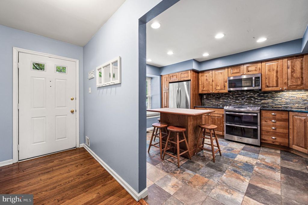 604 SHROPSHIRE DR, WEST CHESTER, PA 19382 — photo 3