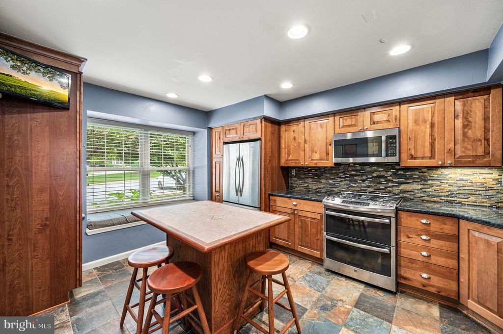 604 SHROPSHIRE DR, WEST CHESTER, PA 19382 — photo 5