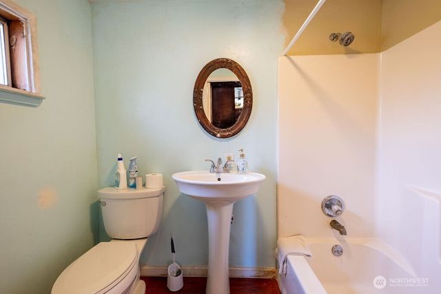 1516 Garden Lane, Freeland, WA 98249