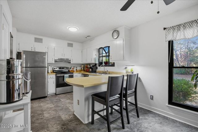 3402 Sparrow Hawk Court, Wilmington, NC 28409