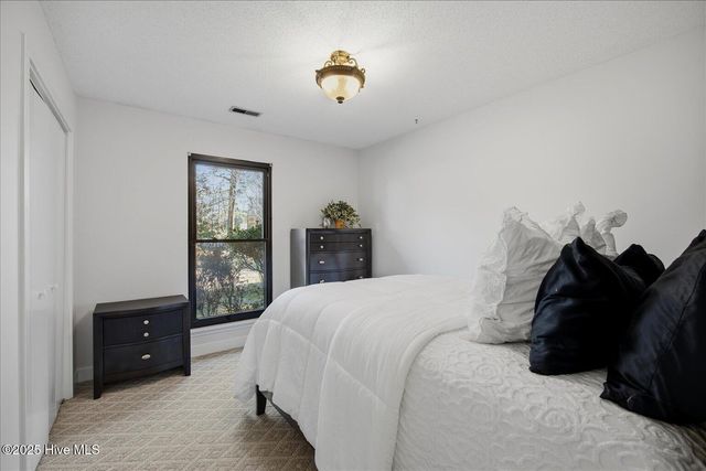 3402 Sparrow Hawk Court, Wilmington, NC 28409