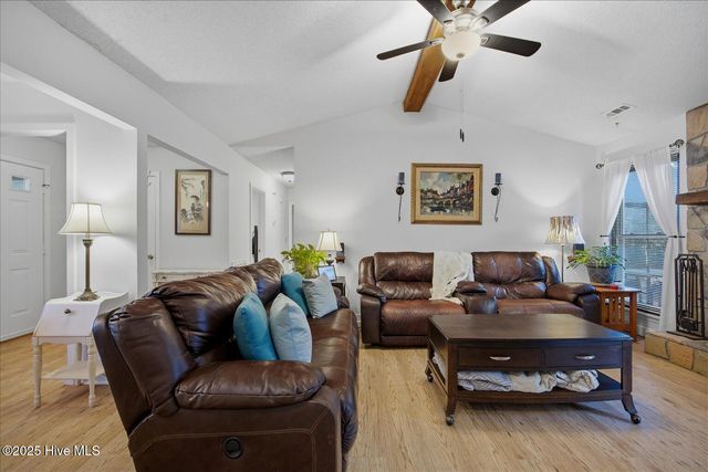 3402 Sparrow Hawk Court, Wilmington, NC 28409