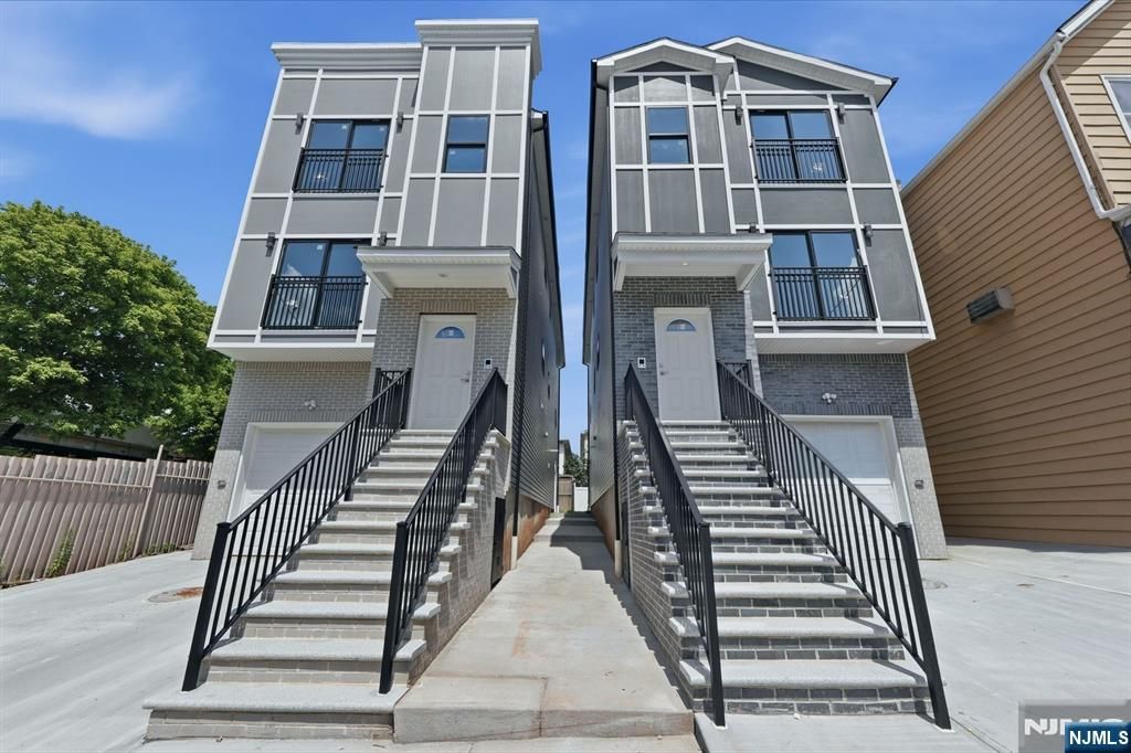 339 Court Street, Elizabeth, NJ 07206