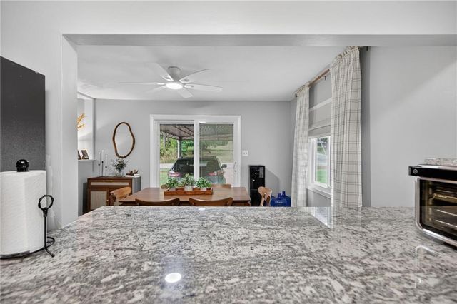 4243 White Way Drive, Austell, GA 30106