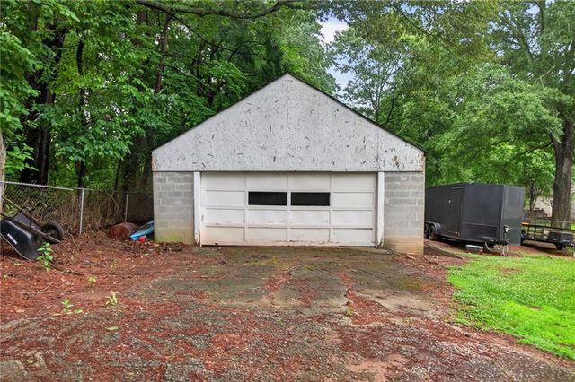 4243 White Way Drive, Austell, GA 30106