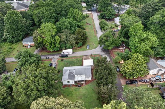 4243 White Way Drive, Austell, GA 30106