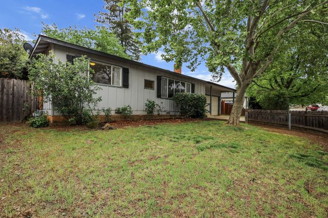 1335 Lodgepole Avenue, Anderson, CA 96007