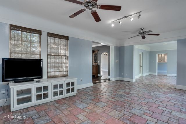 706 Wilder Place, Shreveport, LA 71104