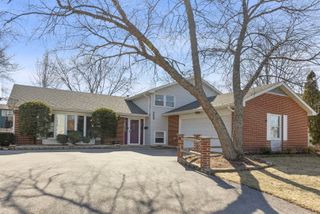 755 Surryse Road, Lake Zurich, IL 60047