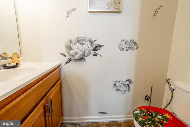 8 DICKENSON, Sicklerville, NJ 08081